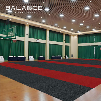Επιφάνεια τρύπησης βελόνων χαλιών Expo Tiles για εκδηλώσεις γάμων και εκθέσεων