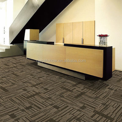 50 * 50cm Tufted σύγχρονο γραφείο PP χαλί πλακάκι με όμορφο χρώμα
