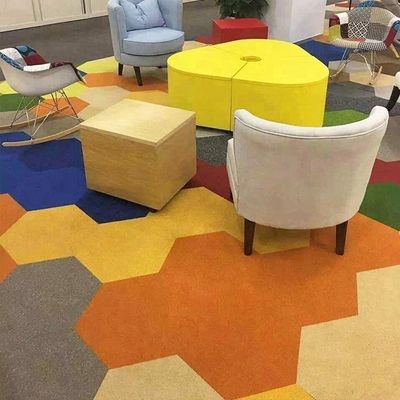 Η Hexagon Commercial 100% SD Nylon Carpet Tile Floor Carpet Machine που έχει σφραγισθεί για αντοχή
