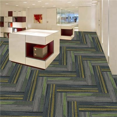 Εμπορικά πλακάκια χαλιών 100% νάιλον 25cmx100cm για χρήση στο σπίτι ξενοδοχείο κρεβατοκάμαρα δάπεδο διακόσμηση