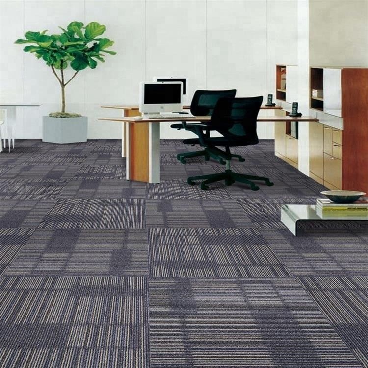 Υψόμετρος στοίβας 4mm 650g/sqm 50x50cm τετραγωνικά πλακάκια Γραφείο χαλί με σύγχρονο σχεδιασμό 100% νάιλον